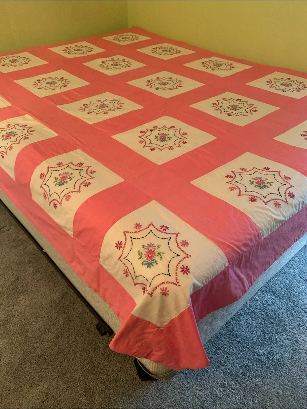 Vintage Hand Embroidered Floral Quilt Pink White 86 X 70 Cottagecore Farmhouse